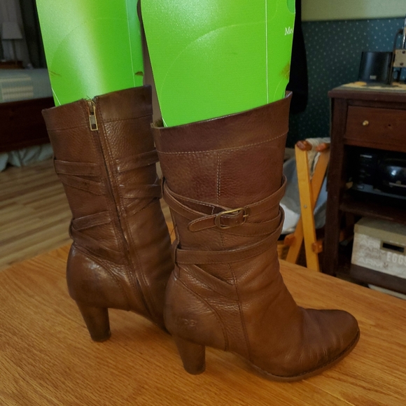 Ugg Shoes | Uggs Womens Strappy Heeled Midcalf Boots | Color: Brown | Size: 8.5 | Sherimor78's Closet